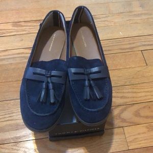 Tommy Hilfiger Navy suede loafers sz 10